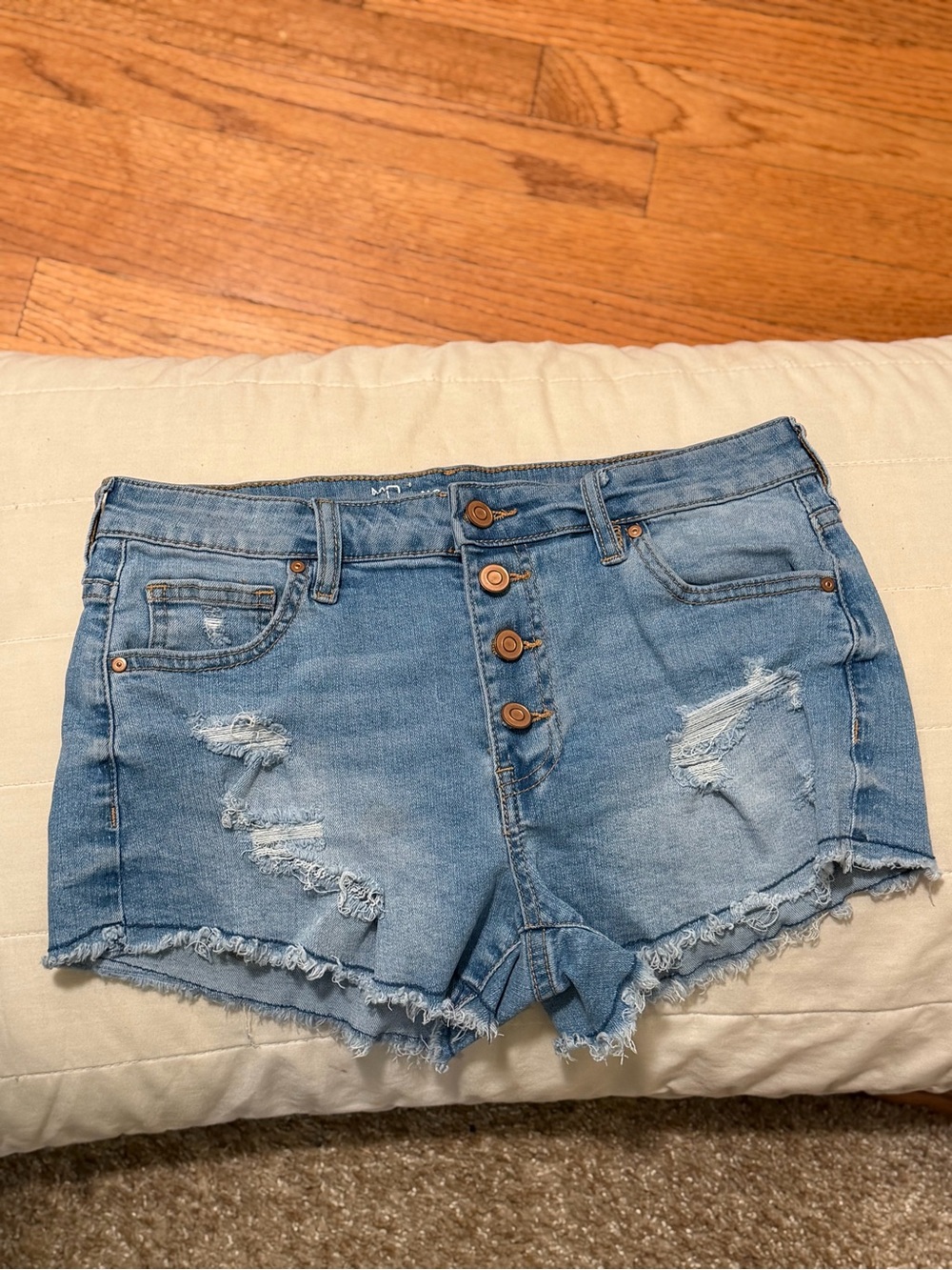 No Boundaries Light Blue Distressed Denim Button-Front Shorts